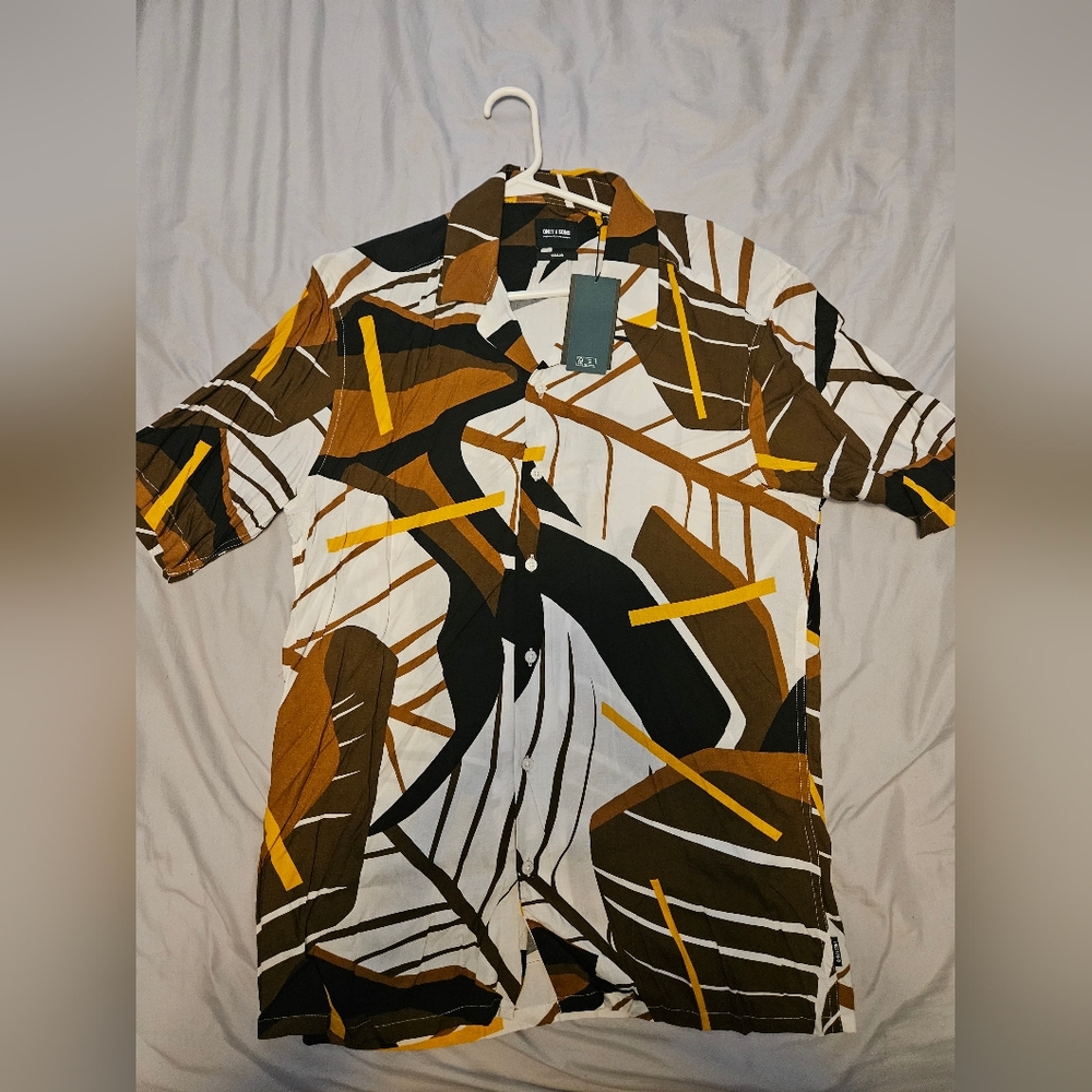 ONLY & SONS Men's Casual Shirt with Brown, Black, and Yellow Design